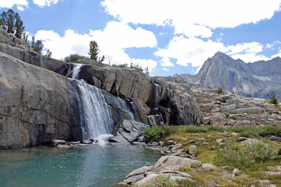 wateerfall, Sabrina Basin, CA